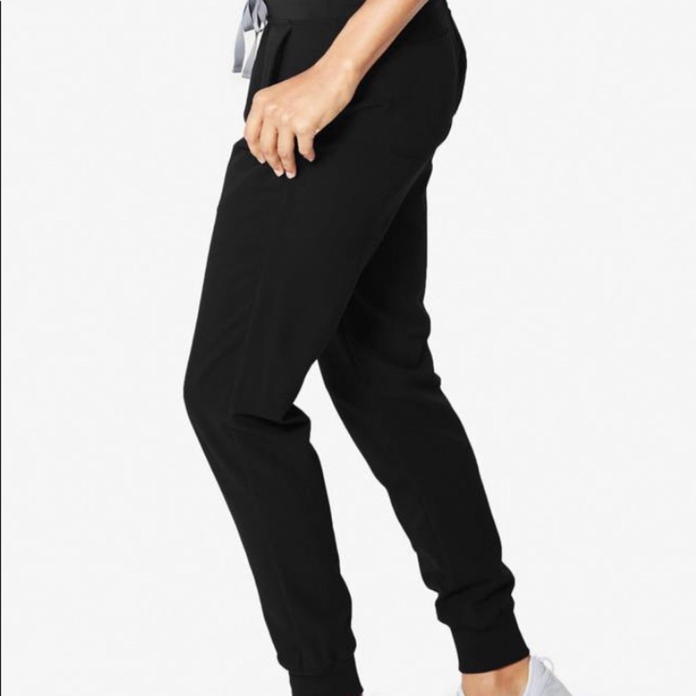 FIGS petite jogger scrub pants, black